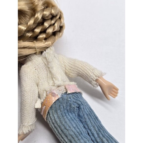 2004 Lil Bratz Sno Fun Ailani MGA Entertainment Different Outfit Mini Doll READ - Picture 6 of 14